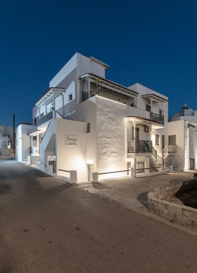 Ippokampos Town Apartments Naxos City Buitenkant foto
